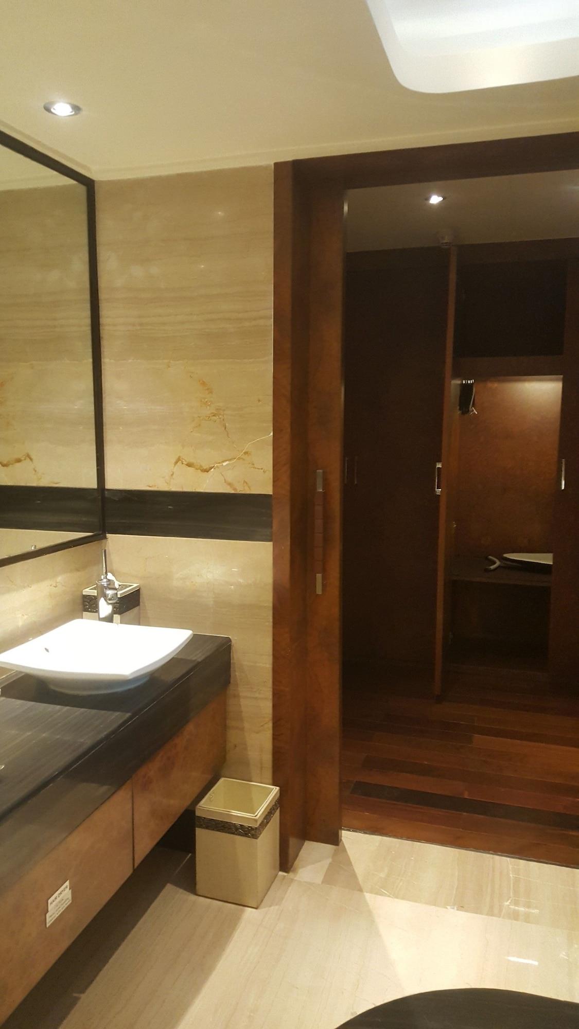 海得拉巴 海德拉巴贝甘佩特维万塔旅馆酒店 外观 照片 Bathroom