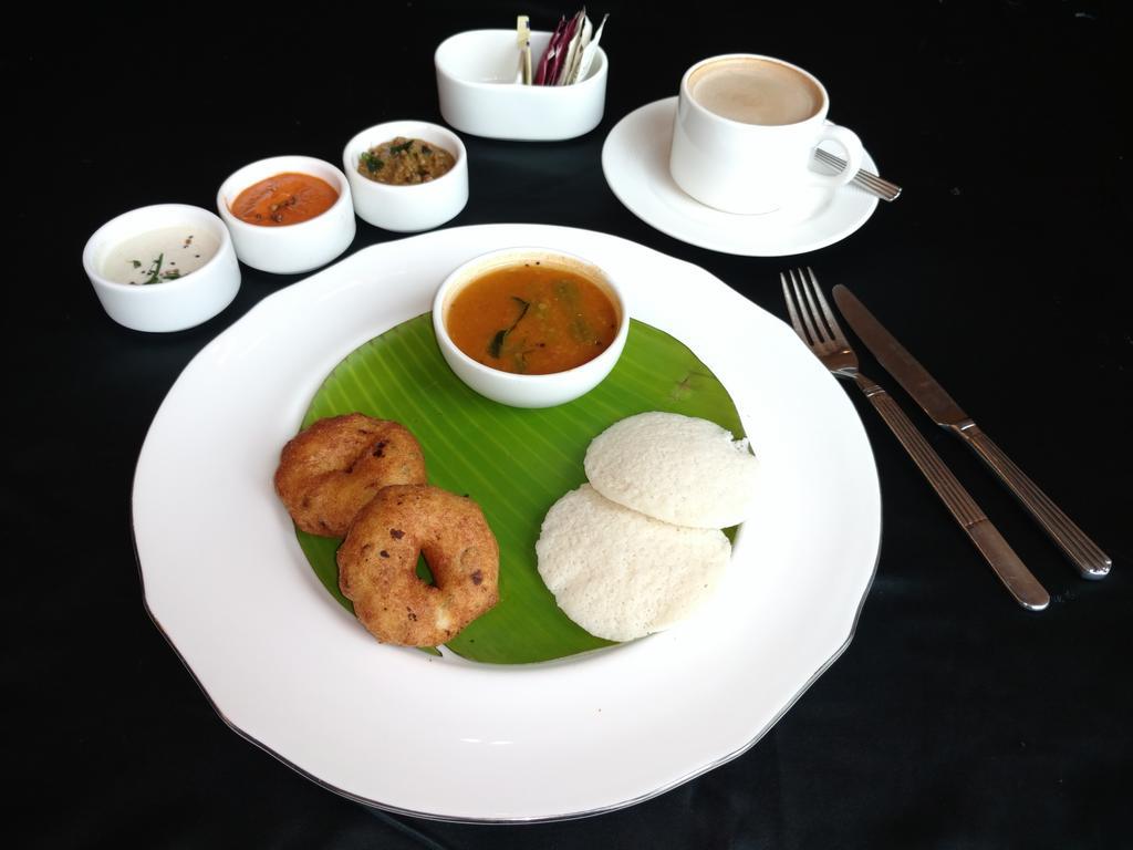 海得拉巴 海德拉巴贝甘佩特维万塔旅馆酒店 外观 照片 South Indian breakfast